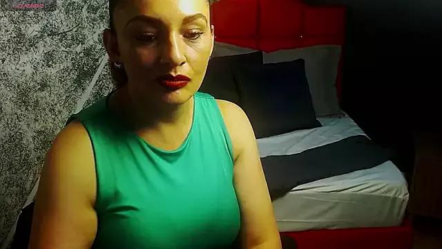 SweettScarlet from StripChat is Freechat