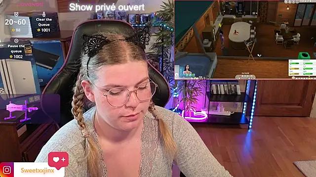 Check-out your craziest wishes with our pick of gaming cams models, featuring big knockers, round tails and tight twats.
