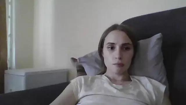 sweetymiss from StripChat is Freechat