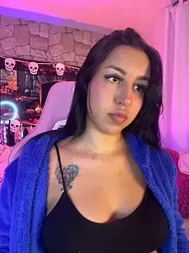 Check-out your craziest wishes with our pick of gaming cams models, featuring big knockers, round tails and tight twats.