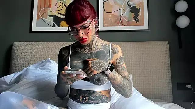 Check-out your craziest wishes with our pick of gaming cams models, featuring big knockers, round tails and tight twats.