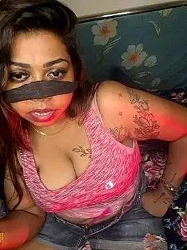 Check-out your craziest wishes with our pick of gaming cams models, featuring big knockers, round tails and tight twats.