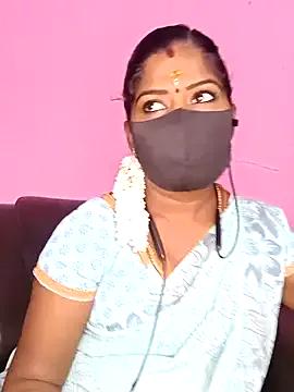 tamilammukuttyy from StripChat is Freechat