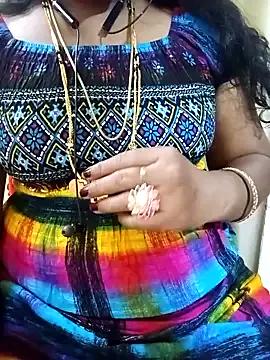 tamiltady from StripChat is Freechat