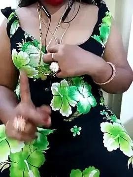 tamiltady from StripChat is Freechat