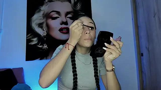 Check-out your craziest wishes with our pick of gaming cams models, featuring big knockers, round tails and tight twats.