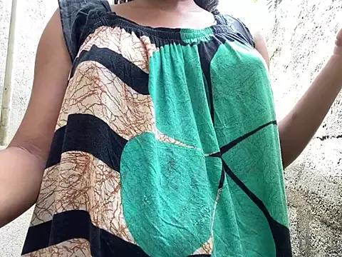 Tatoo_girl from StripChat is Freechat