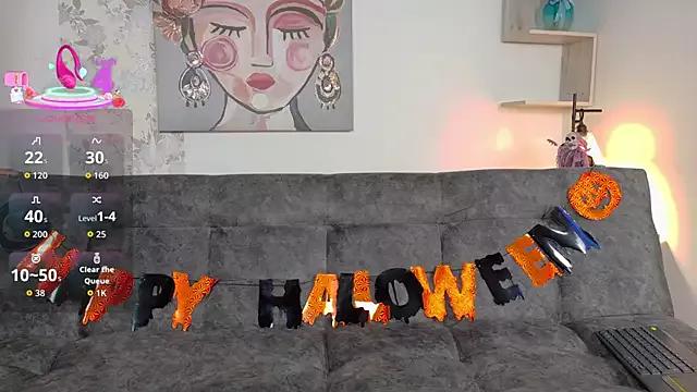 Check-out your craziest wishes with our pick of gaming cams models, featuring big knockers, round tails and tight twats.