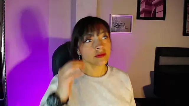 Taylor_golden1 from StripChat is Freechat