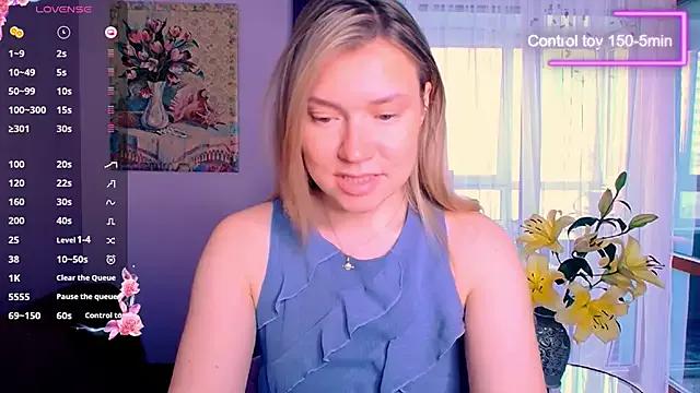 TaylorBre from StripChat is Freechat
