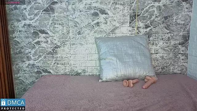 Check-out your craziest wishes with our pick of gaming cams models, featuring big knockers, round tails and tight twats.