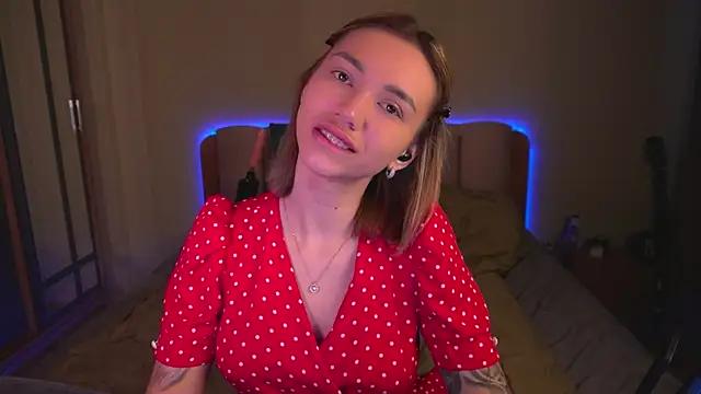 Check-out your craziest wishes with our pick of gaming cams models, featuring big knockers, round tails and tight twats.