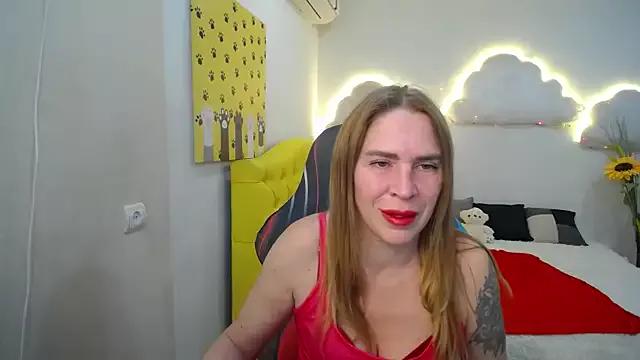 Check-out your craziest wishes with our pick of gaming cams models, featuring big knockers, round tails and tight twats.