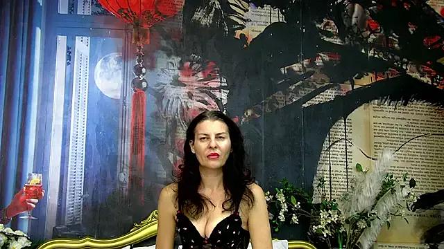 Check-out your craziest wishes with our pick of gaming cams models, featuring big knockers, round tails and tight twats.