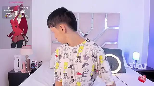 Thayler_jones from StripChat is Freechat
