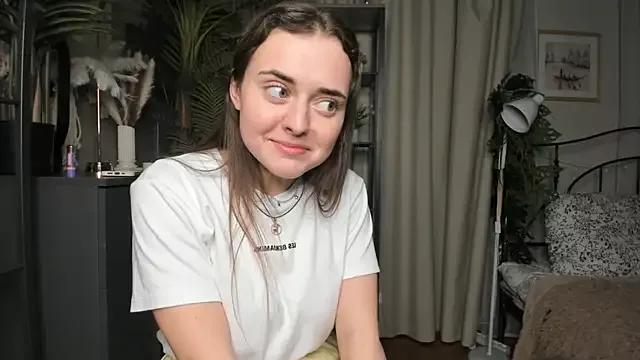 Photos of ThelmaJusto from StripChat is Freechat