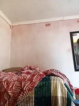 thickBaddiexxxx3 from StripChat is Freechat