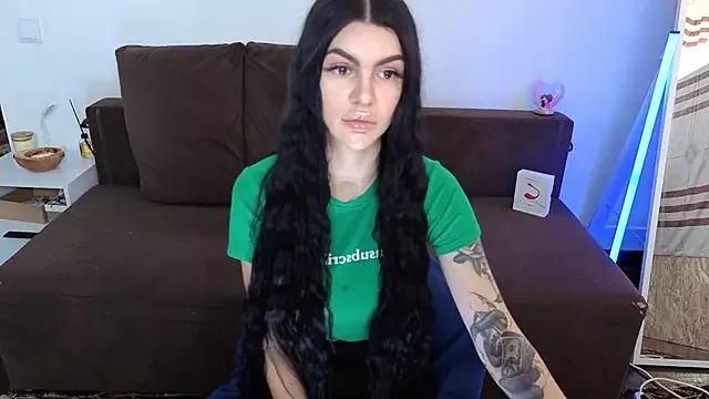 Check-out your craziest wishes with our pick of gaming cams models, featuring big knockers, round tails and tight twats.