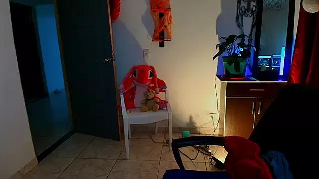 TinnaDawsom from StripChat is Freechat