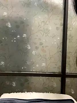 Tiny-122 from StripChat is Freechat