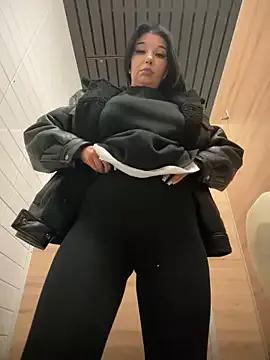 Check-out your craziest wishes with our pick of gaming cams models, featuring big knockers, round tails and tight twats.