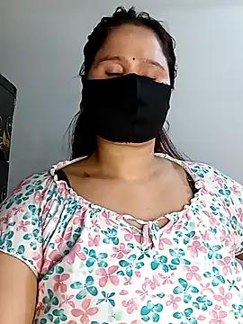 Tishani from StripChat is Freechat