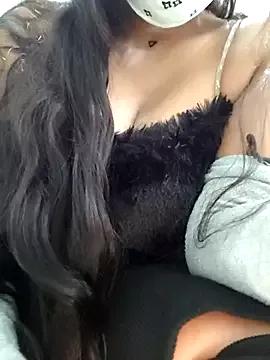 tmanana_ from StripChat is Freechat