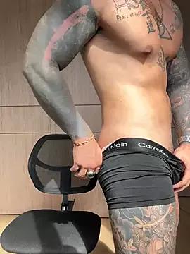 Check-out your craziest wishes with our pick of gaming cams models, featuring big knockers, round tails and tight twats.