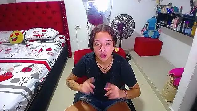 Triogirlhorny_ from StripChat is Freechat