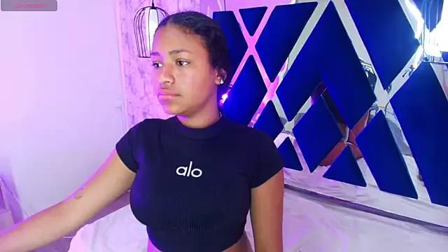 Trixi_love from StripChat is Freechat
