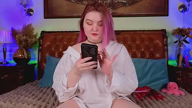Check-out your craziest wishes with our pick of gaming cams models, featuring big knockers, round tails and tight twats.