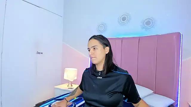 Check-out your craziest wishes with our pick of gaming cams models, featuring big knockers, round tails and tight twats.