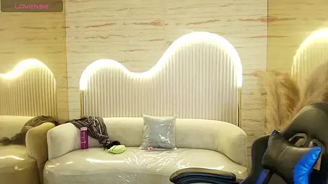 Check-out your craziest wishes with our pick of gaming cams models, featuring big knockers, round tails and tight twats.