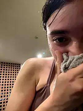 Valentina_ro from StripChat is Freechat