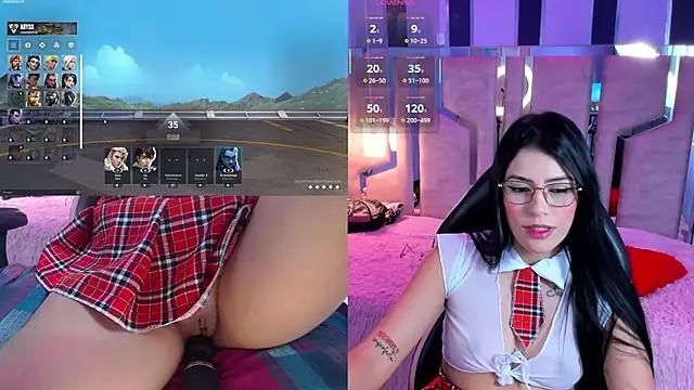 Check-out your craziest wishes with our pick of gaming cams models, featuring big knockers, round tails and tight twats.