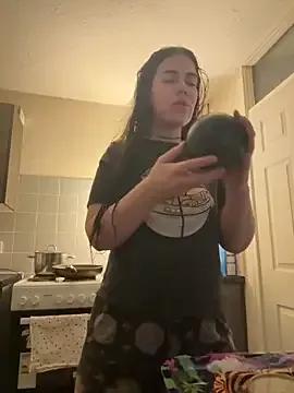 valentinalamont from StripChat is Freechat