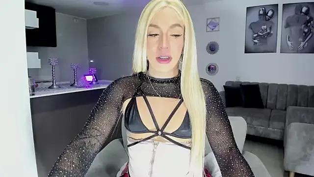 Valeriadollks from StripChat is Freechat