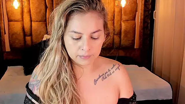 Check-out your craziest wishes with our pick of gaming cams models, featuring big knockers, round tails and tight twats.