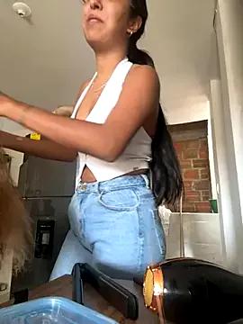 Check-out your craziest wishes with our pick of gaming cams models, featuring big knockers, round tails and tight twats.