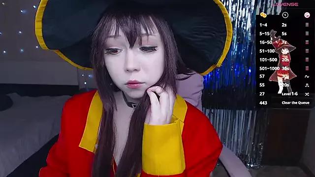 Check-out your craziest wishes with our pick of gaming cams models, featuring big knockers, round tails and tight twats.