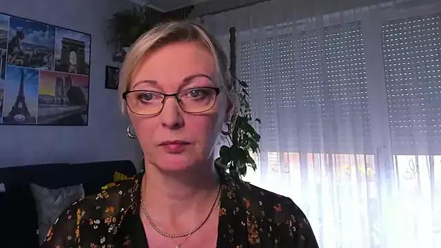 vanessa_chat from StripChat is Freechat