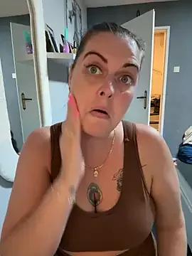 vanessaNL from StripChat is Freechat