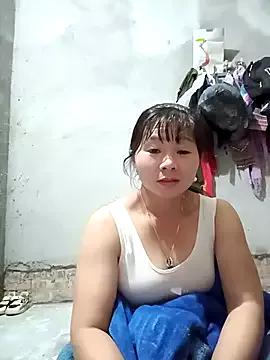 vangkt-cute from StripChat is Freechat