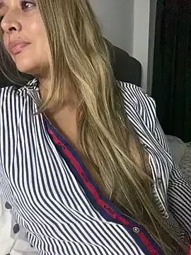 vellaAngel from StripChat is Freechat