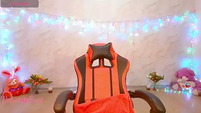 Check-out your craziest wishes with our pick of gaming cams models, featuring big knockers, round tails and tight twats.