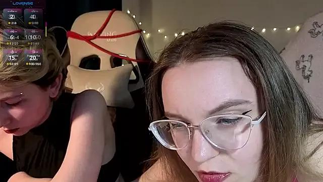 velvetvalkyries from StripChat is Freechat