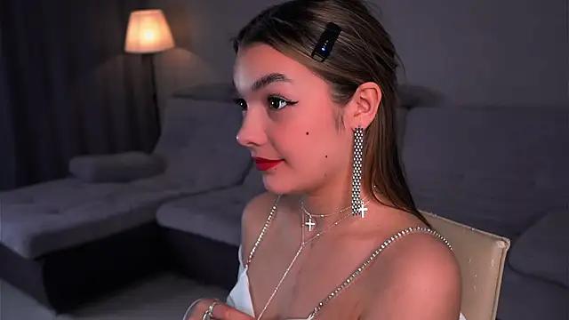 VeronaAppleberry from StripChat is Freechat