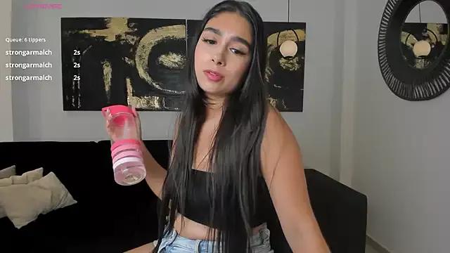 Check-out your craziest wishes with our pick of gaming cams models, featuring big knockers, round tails and tight twats.