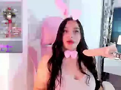 vic_petite from StripChat is Freechat