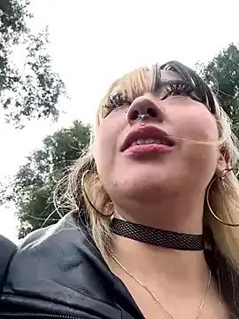 VictoriaGerard_Pink from StripChat is Freechat